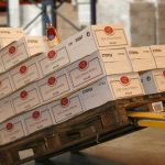 fogli antiscivolo con cartoni di vino